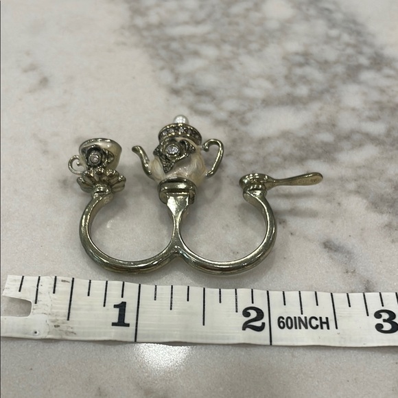 Betsey Johnson Silver Teacup Ring - Picture 3 of 4